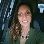 Docente Laureata in Scienze della Formazione Primaria impartisce lezioni dai 6 ai 10 anni